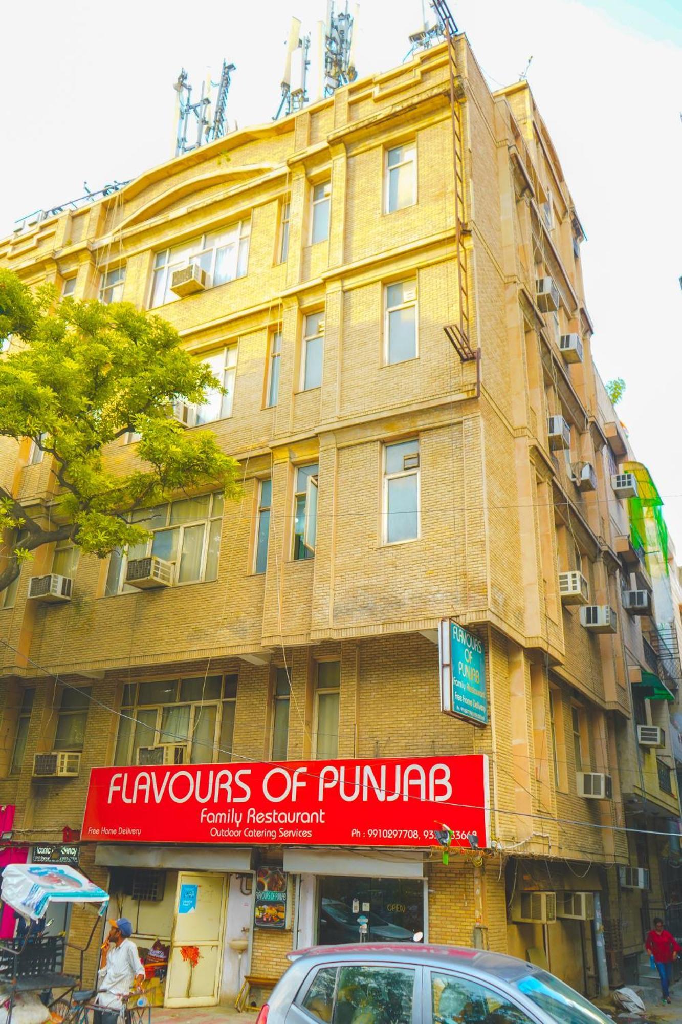Iconic Residency - Ganga Ram Hospital Hotel New Delhi