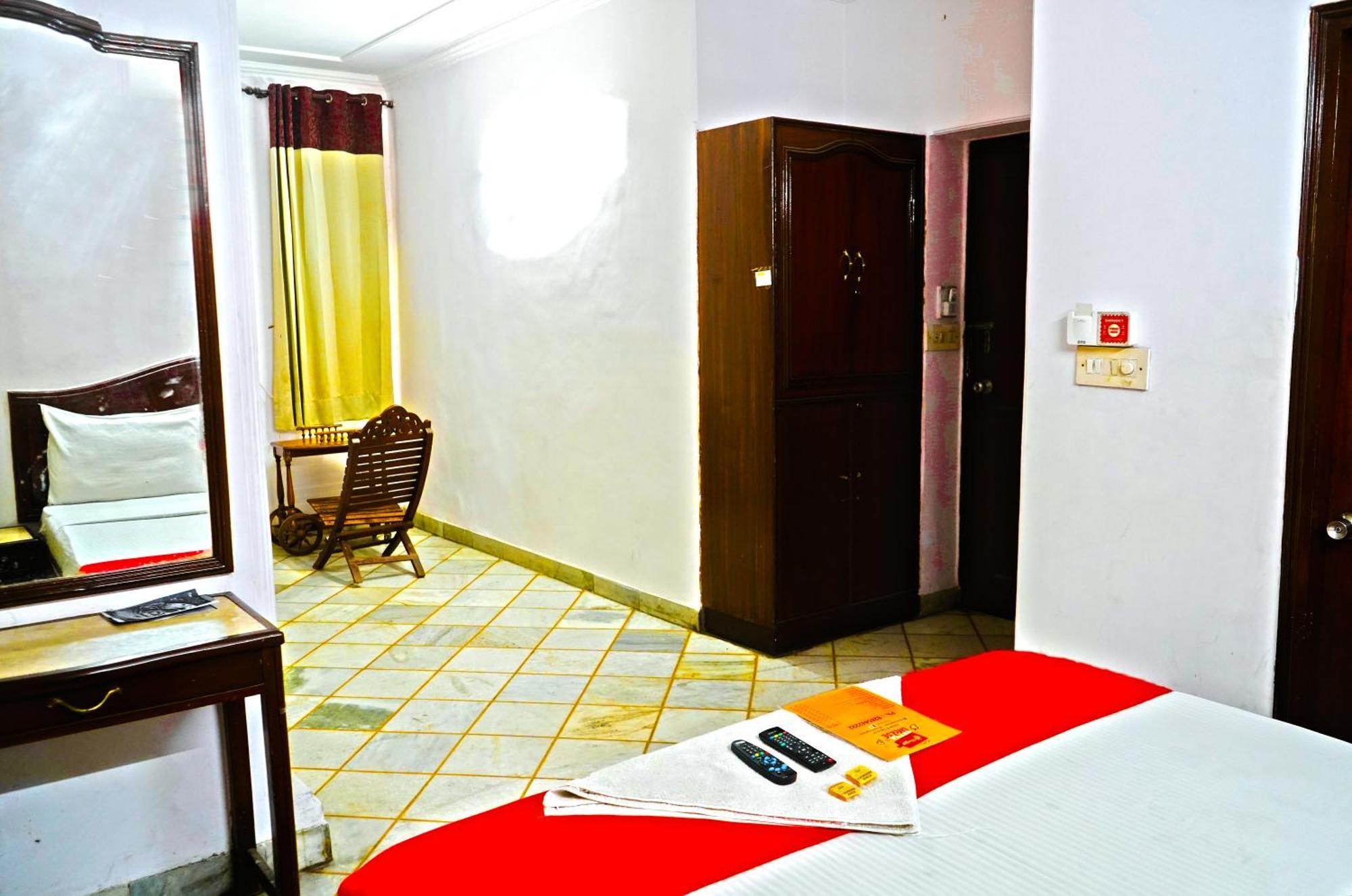 Hotel Iconic Residency - Ganga Ram Hospital